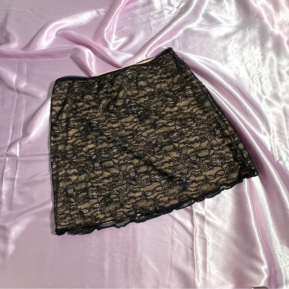 classic lace skirt